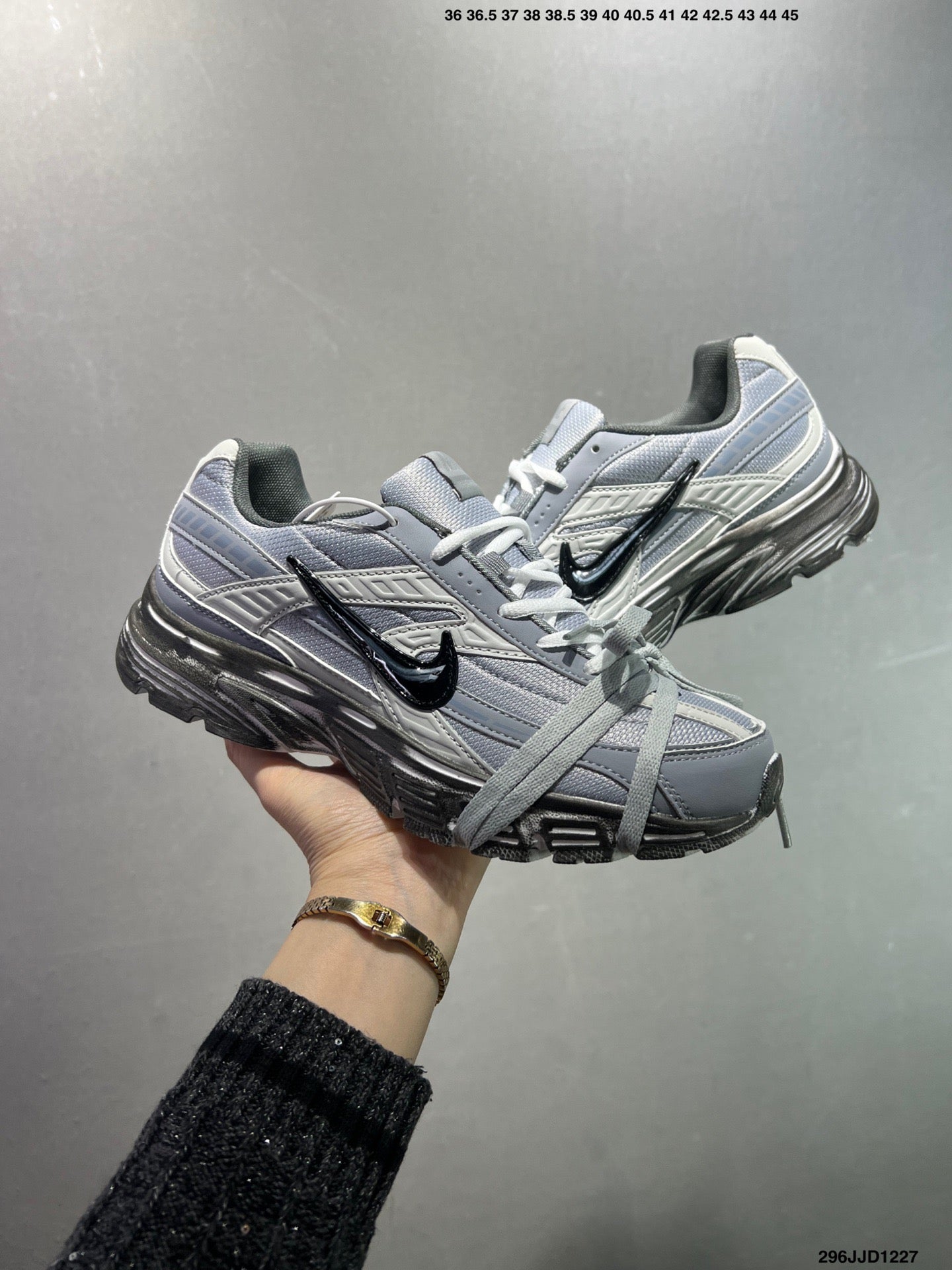 Nike INITIATOR  Grey  IB4595 001