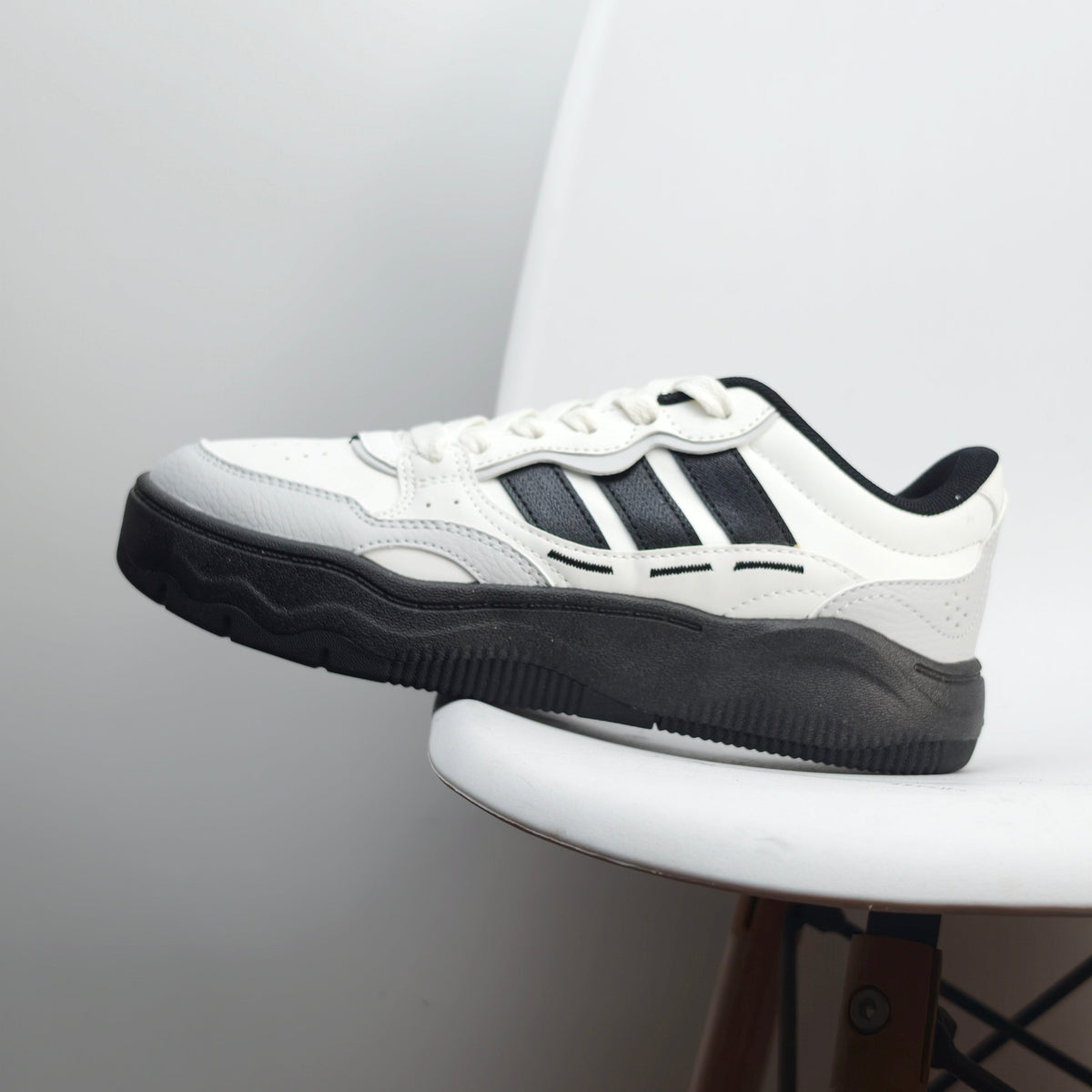 Adidas Originals Lite Shuffle Black  KH9022