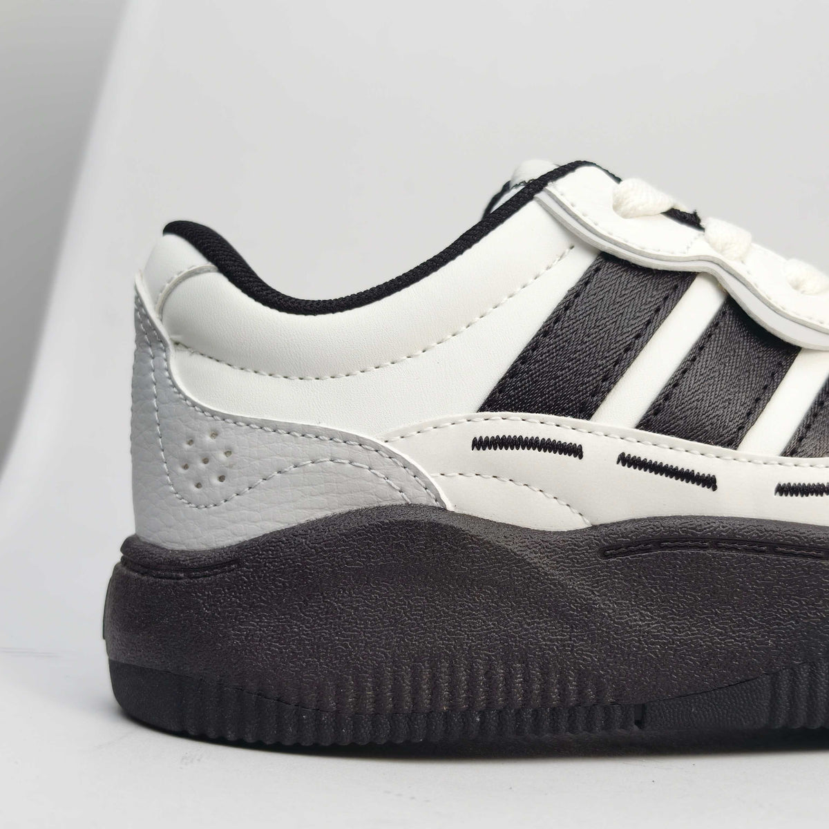 Adidas Originals Lite Shuffle Black  KH9022