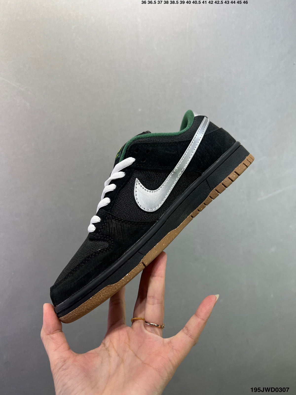 Nike SB Dunk Low Metallic Silver Swoosh  FQ7585 200