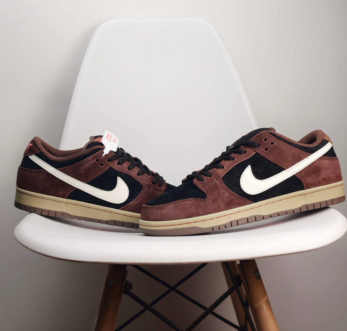 Nike SB Dunk Low "Joe Strummer"  861JWD