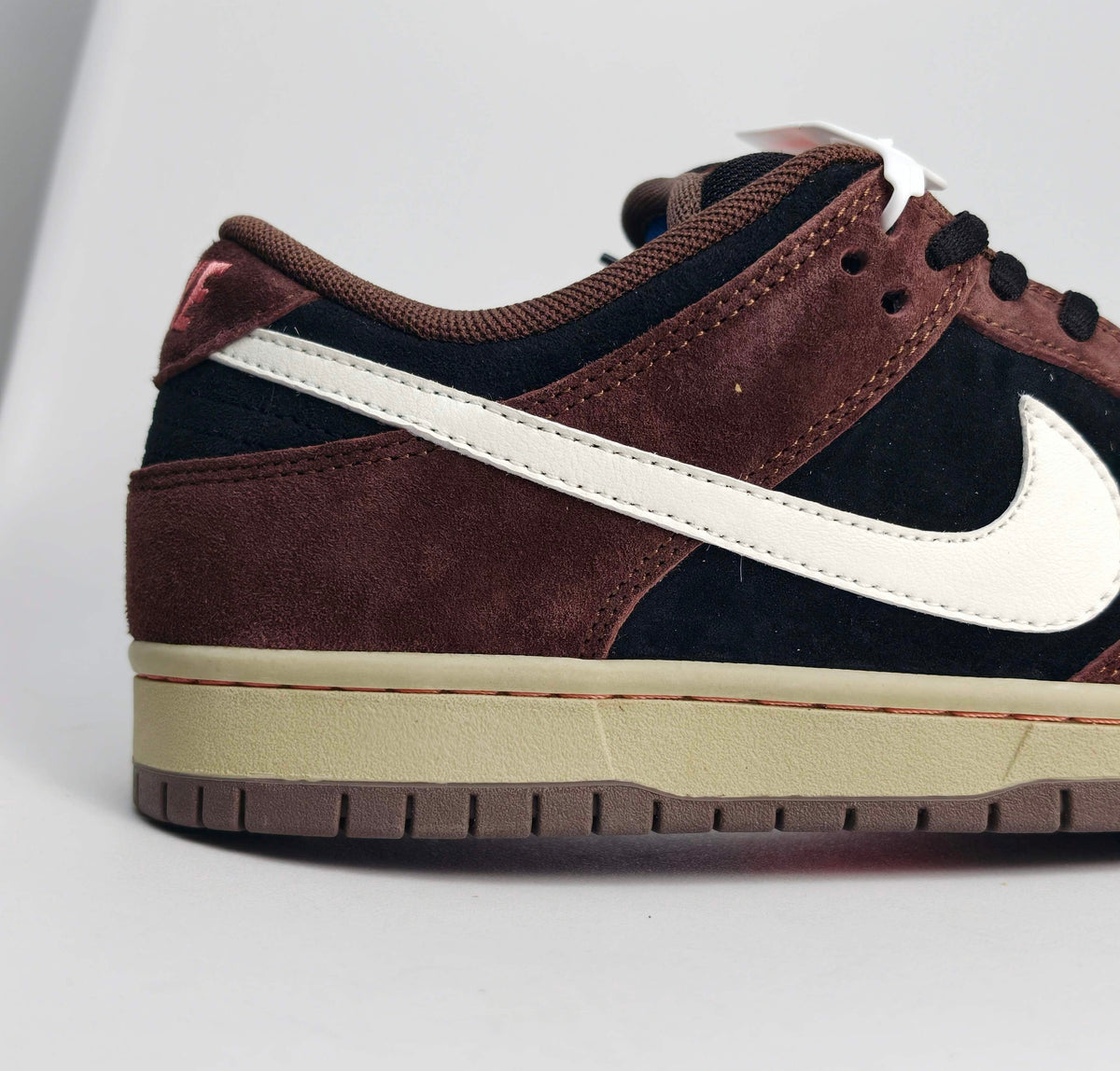 Nike SB Dunk Low "Joe Strummer"  861JWD