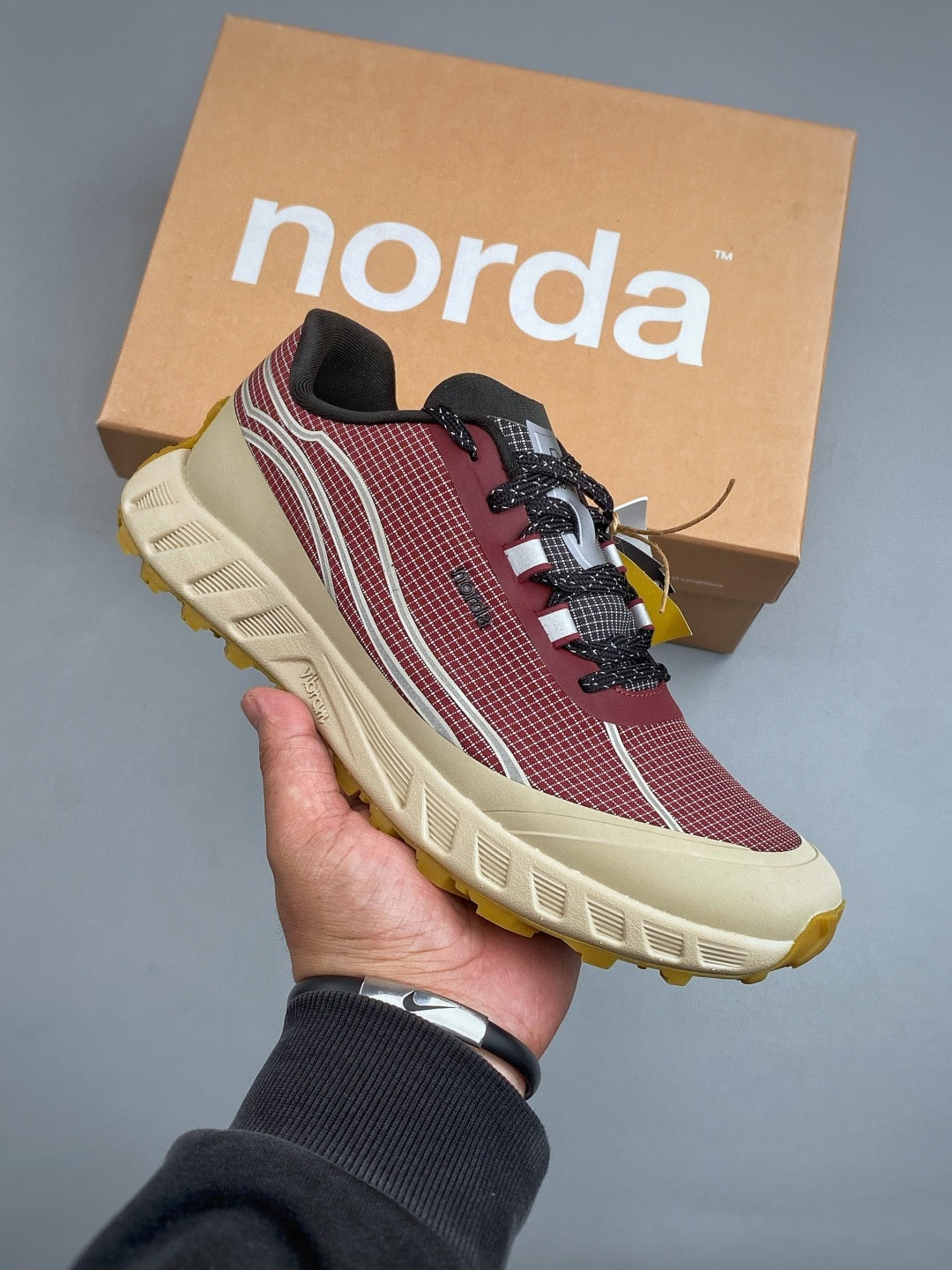 NORDA 002 Trail-Running Shoes Amaranth