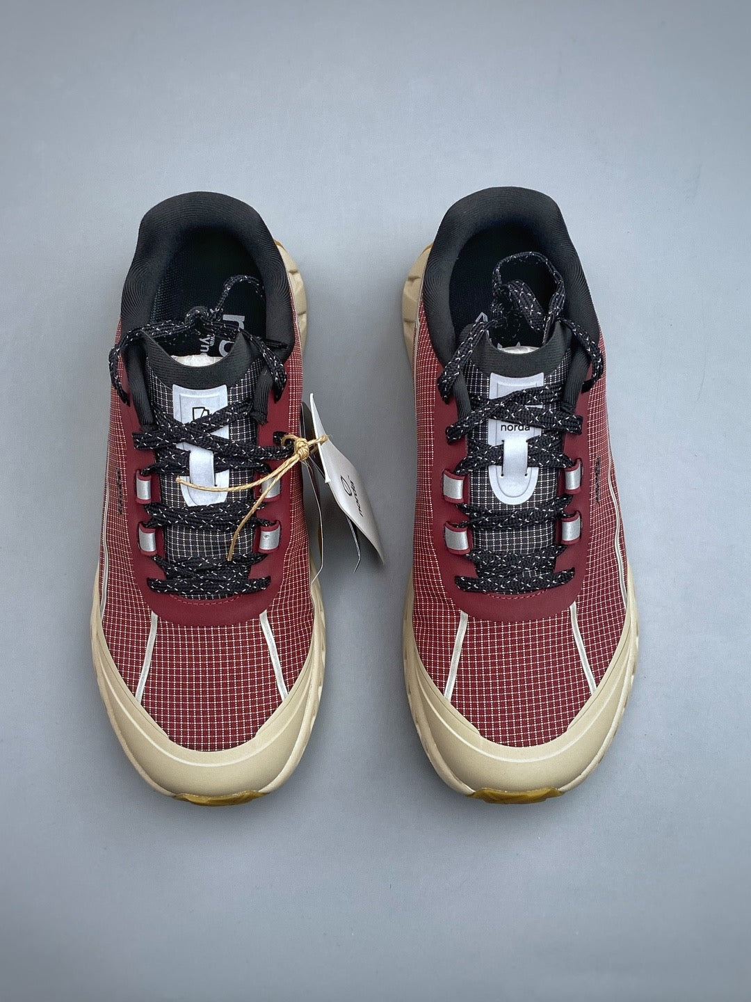 NORDA 002 Trail-Running Shoes Amaranth