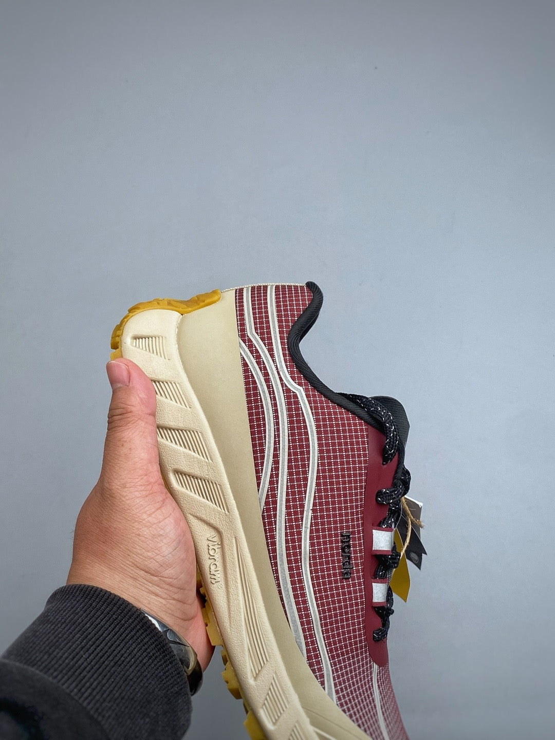 NORDA 002 Trail-Running Shoes Amaranth