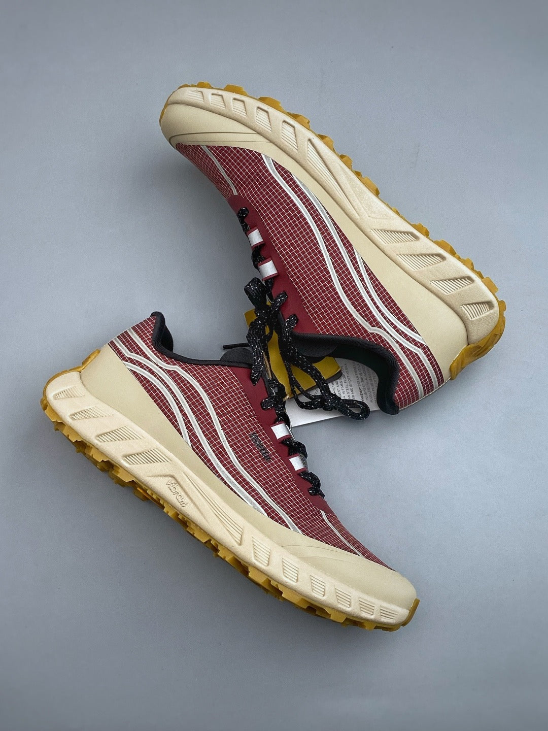 NORDA 002 Trail-Running Shoes Amaranth