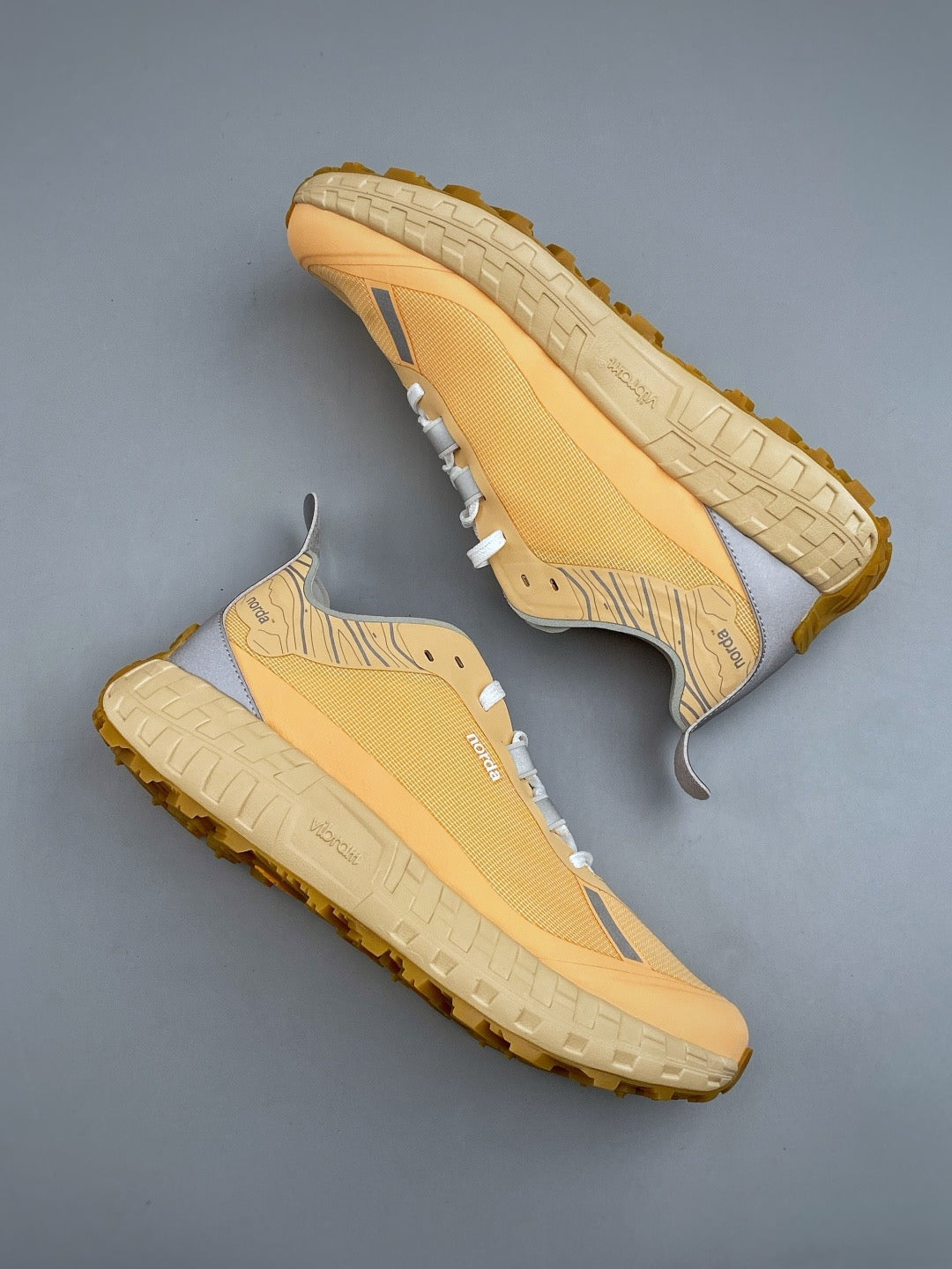 NORDA 001 Trail-Running Shoes Rhodotus