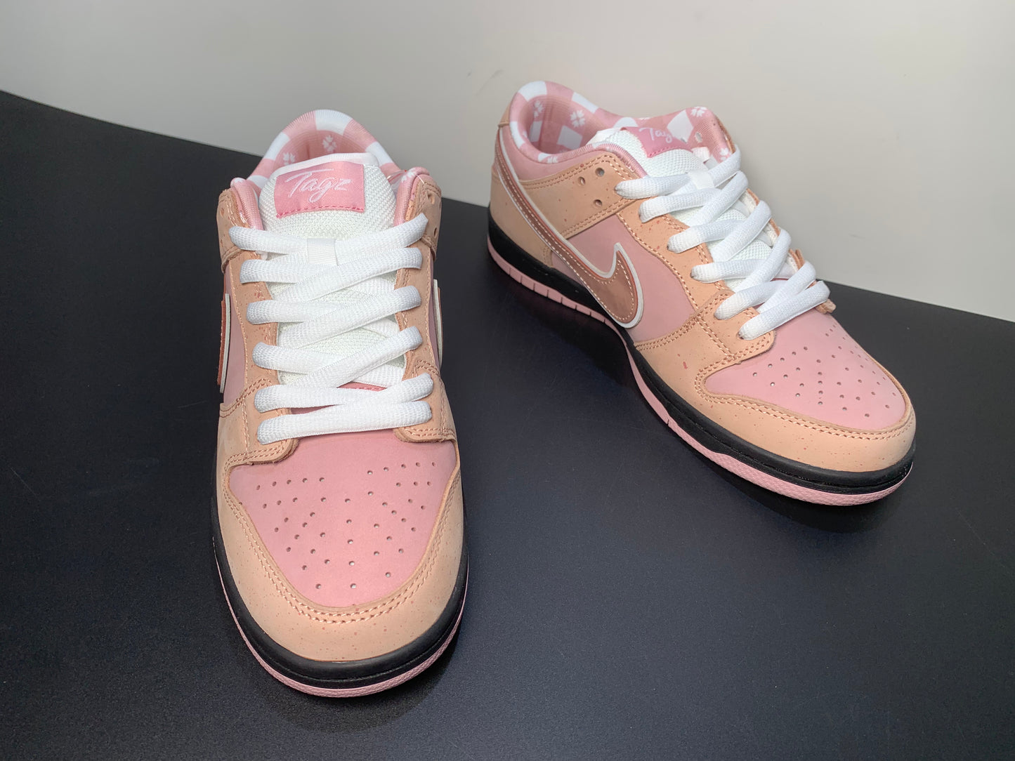 CONCEPTS × Nike Dunk SB Low Pink Lobster