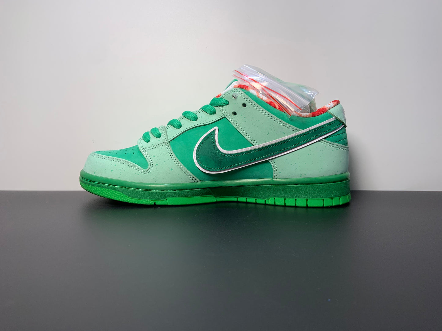 CONCEPTS × Nike Dunk SB Low Green Lobster