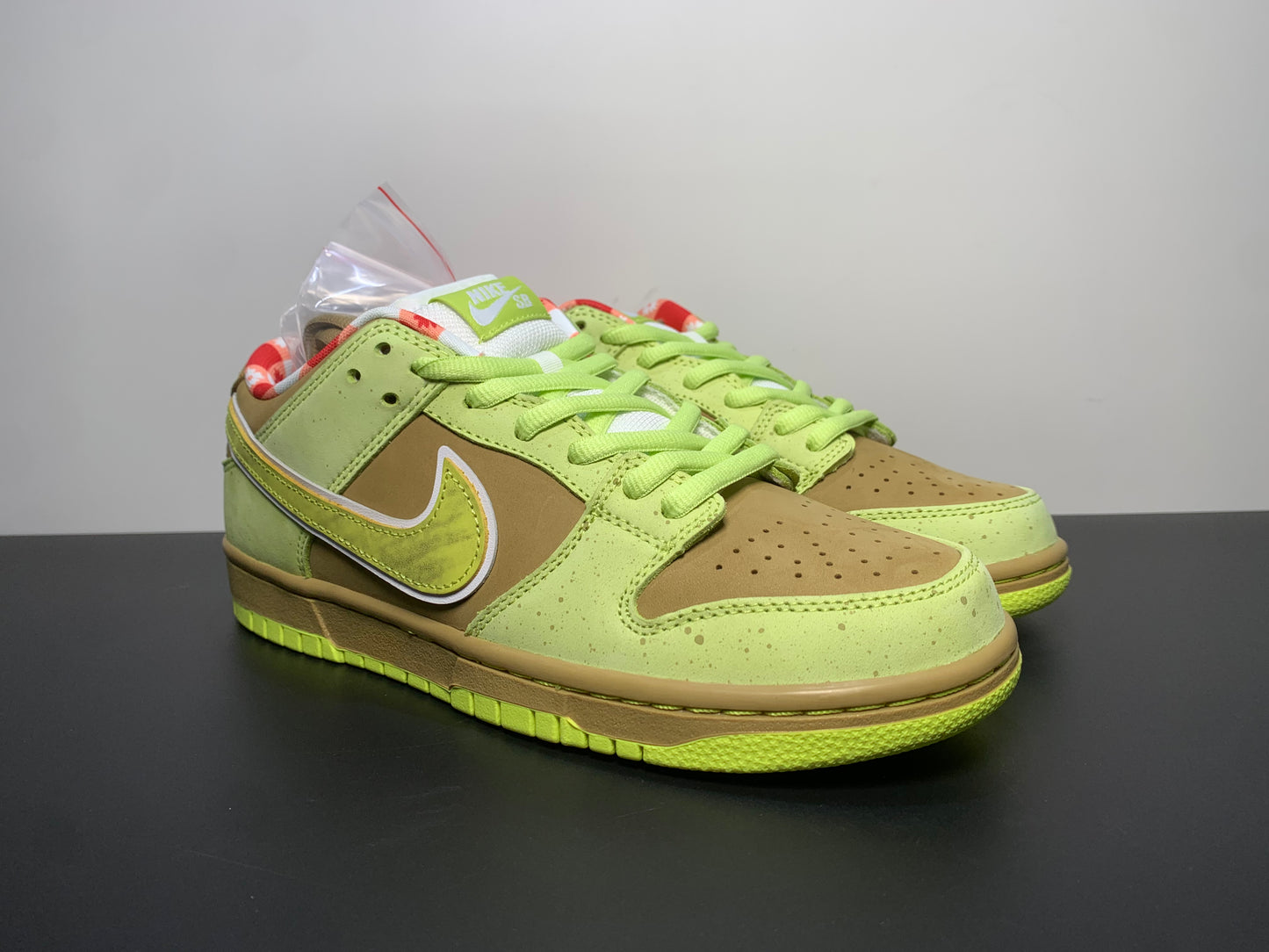 CONCEPTS × Nike Dunk SB Low Green Brown Lobster