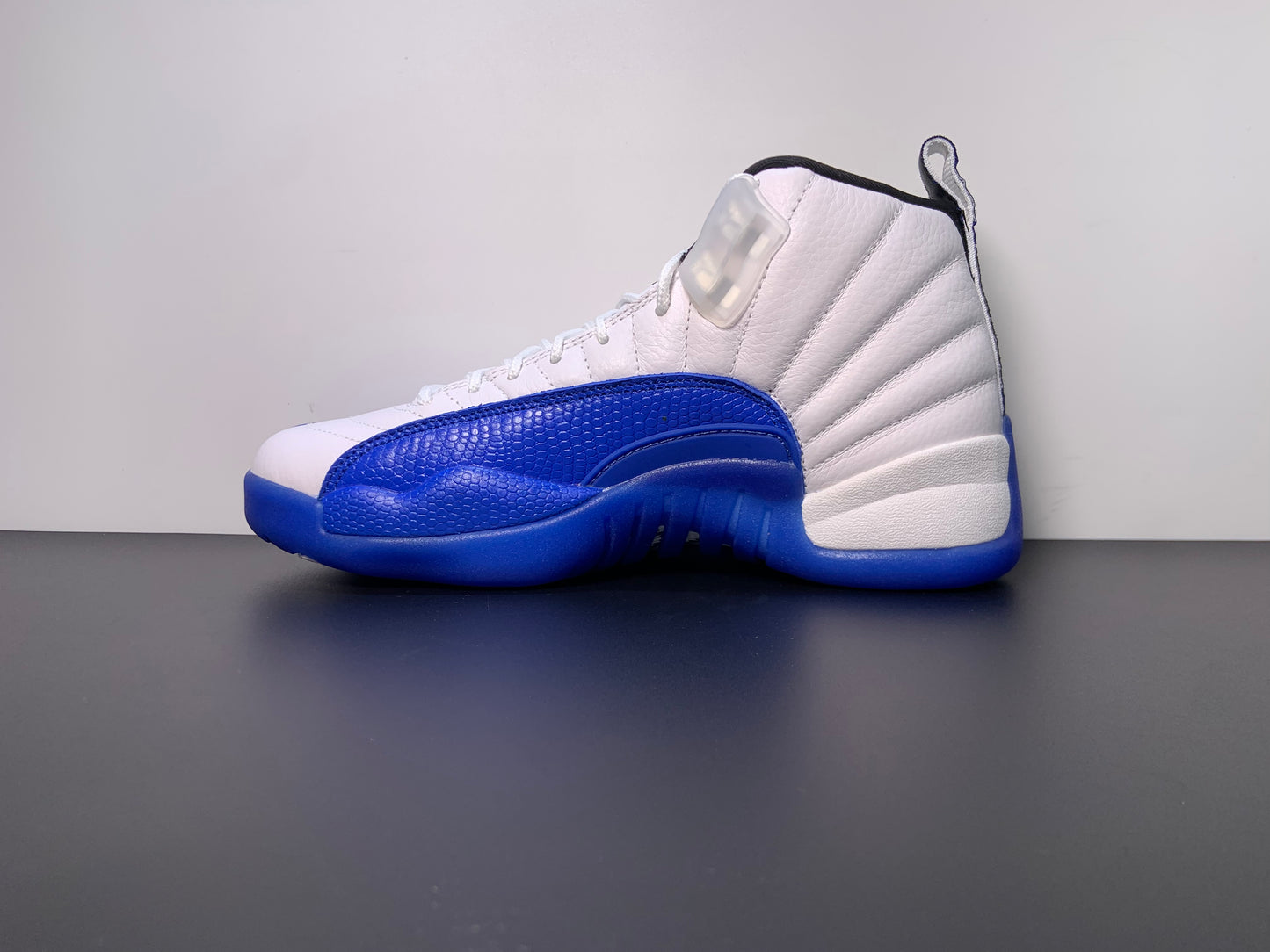 Air Jordan 12 “Blue berry” CT8013-140