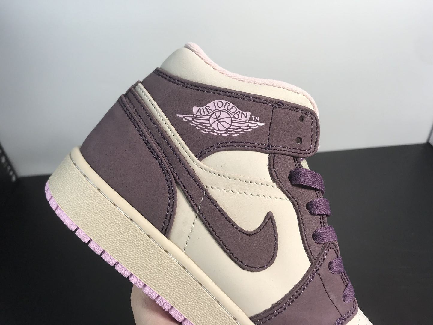 Air Jordan 1 Retro Mid 'Pro Purple'