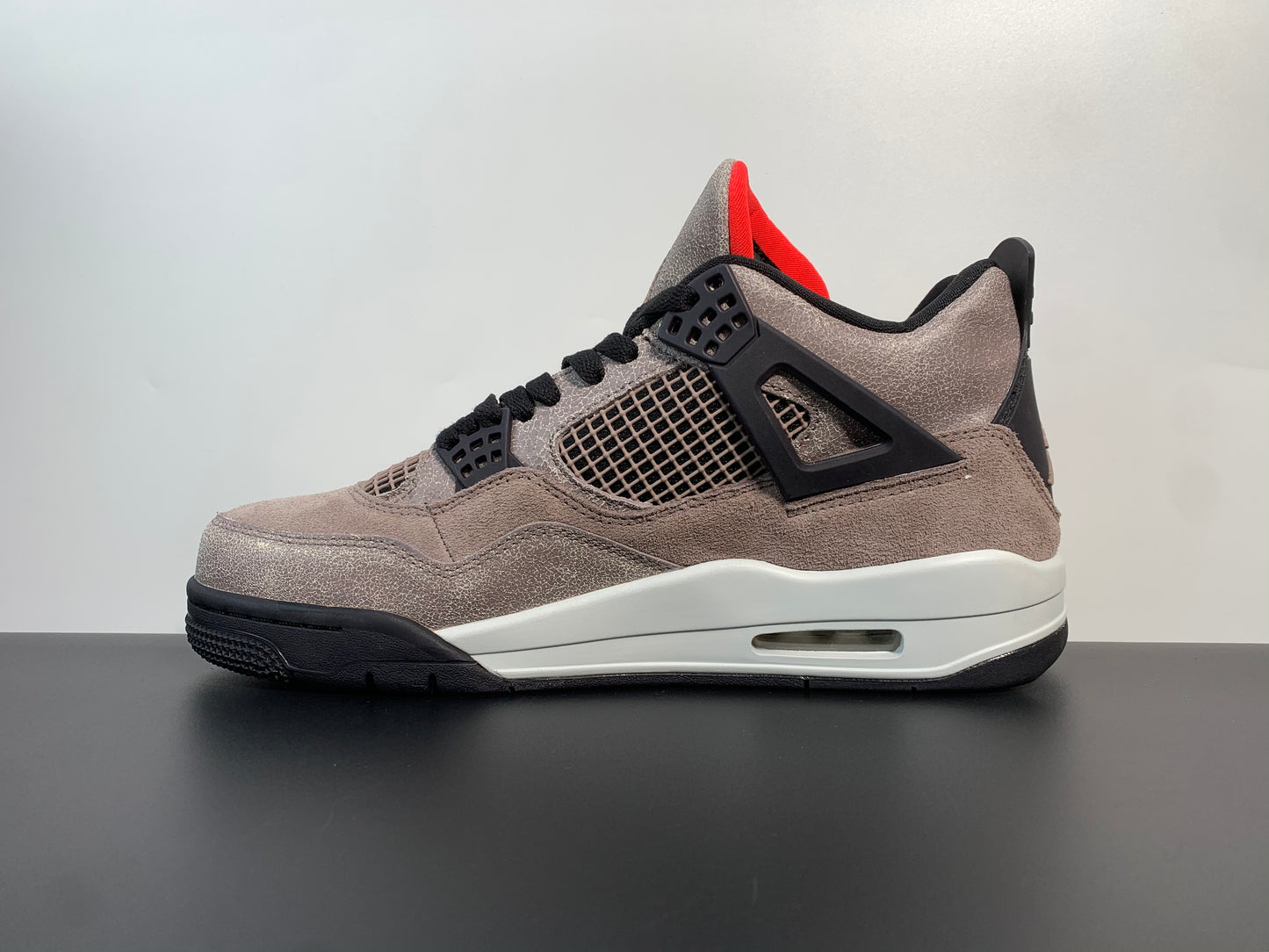 Air Jordan 4 Retro Infrared  Off White  Oil Gray Taupe Haze DB0732-200