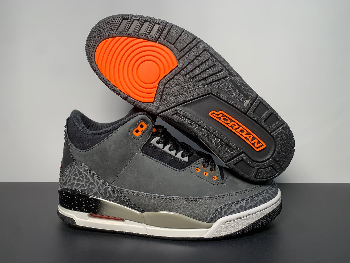 Air Jordan 3 “Fear” CT8532-080