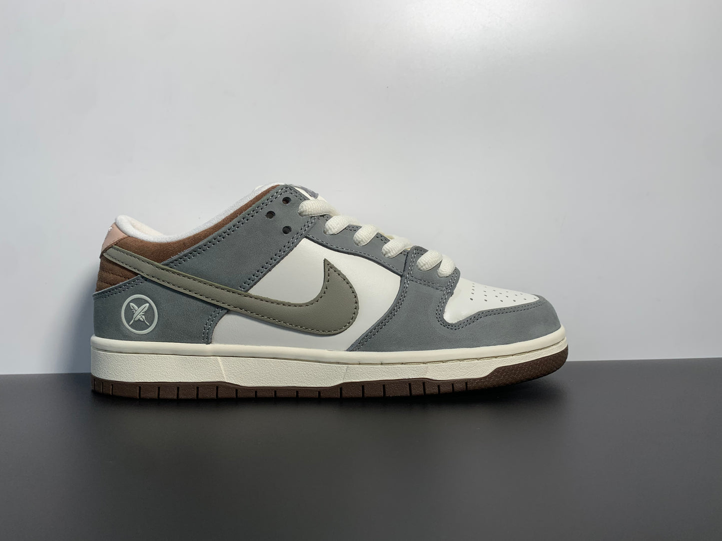 Yuto Horigome × Nike Dunk SB Low Grey White  FQ11480-001