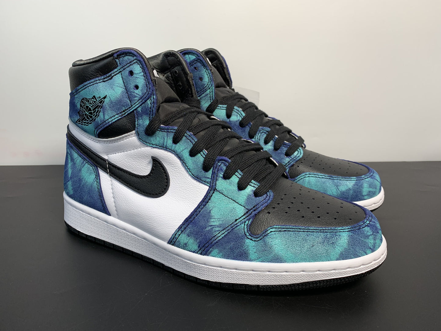 Air Jordan 1 High OG “Tie-Dye” CD0461-100