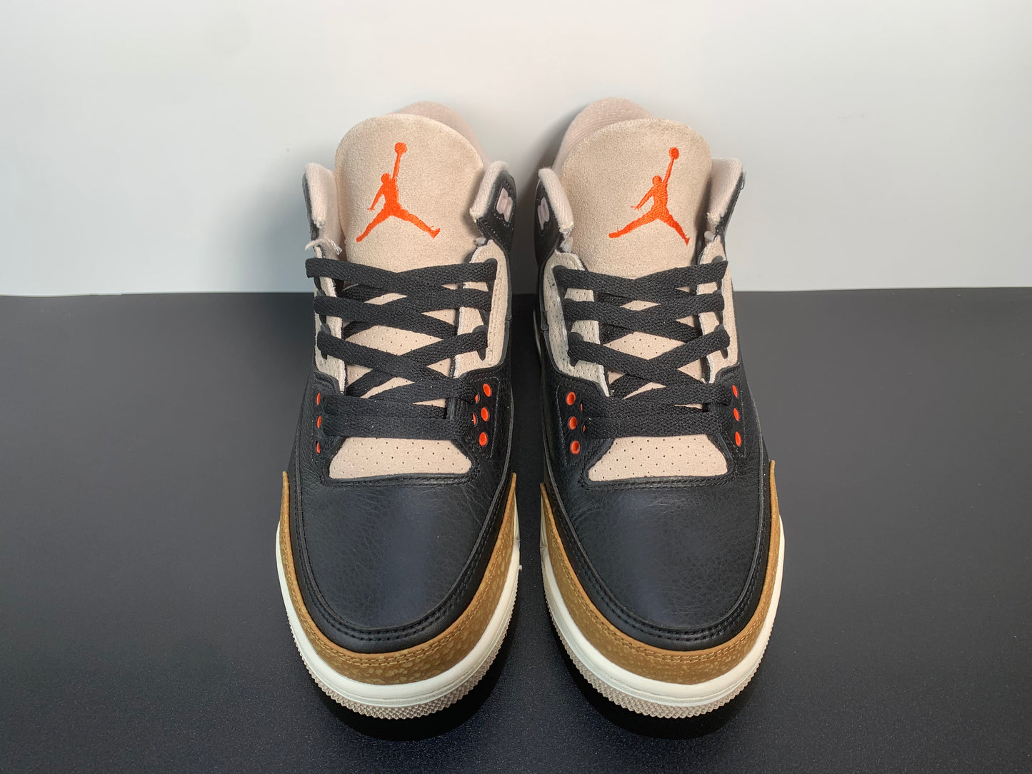 Air Jordan 3 “Desert Cemenet” CT8532-008