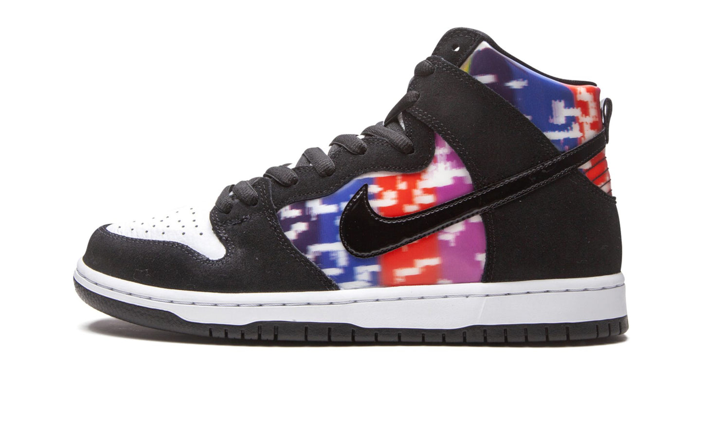 SB Dunk High "TV Signal"